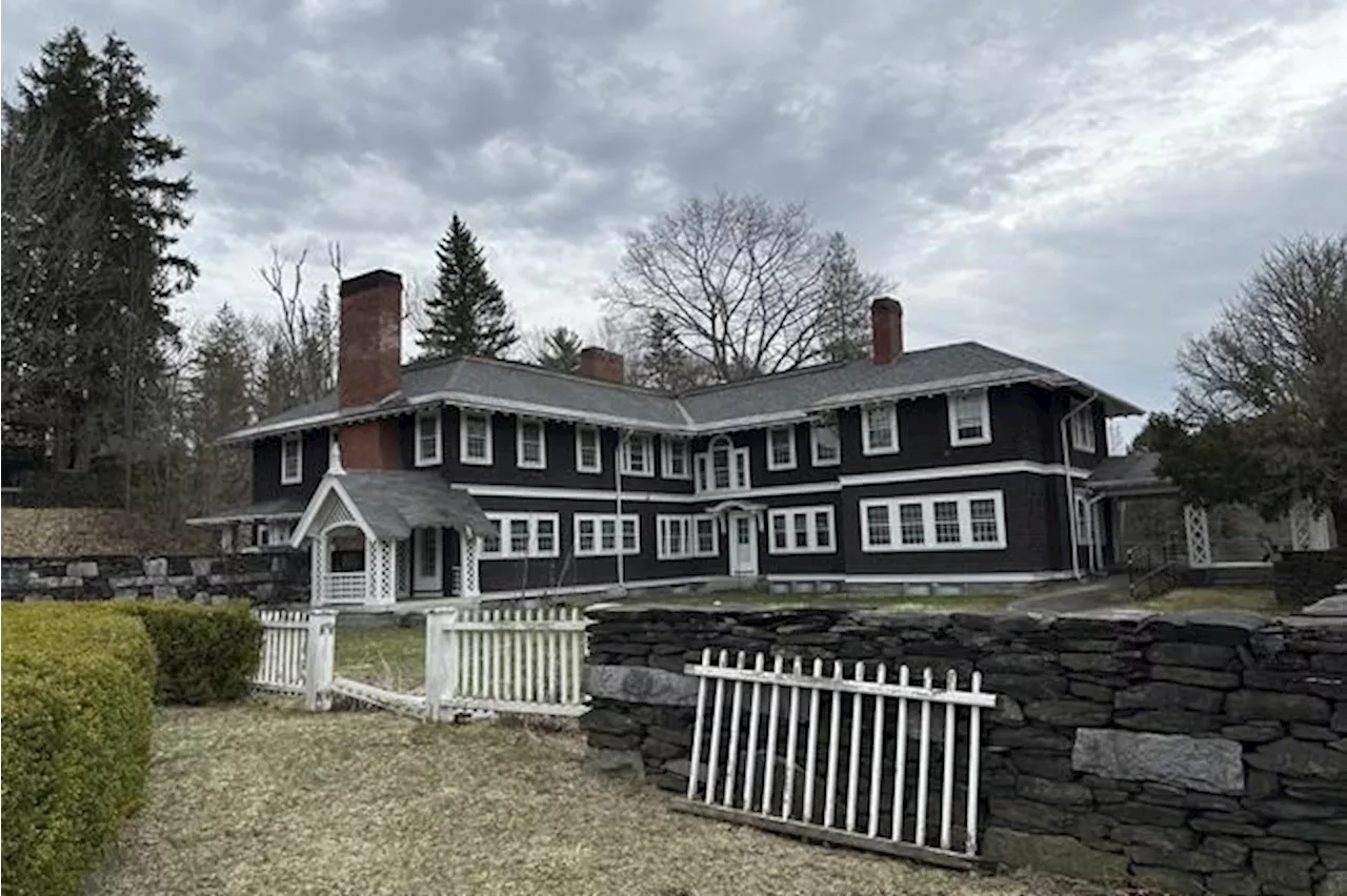 Vermont's Goddard College to Close Due to Declining Enrollment and Financial Struggles