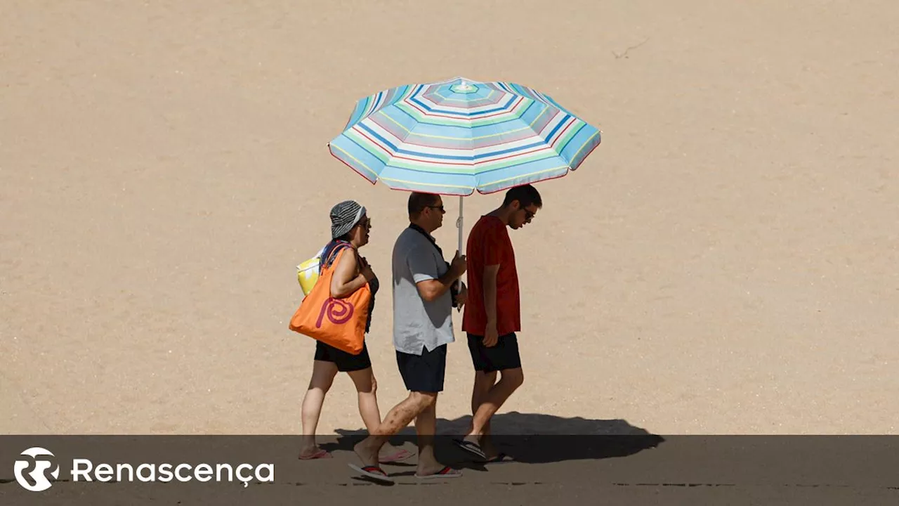 Calor. Temperaturas 'bastante acima da média para a época do ano'