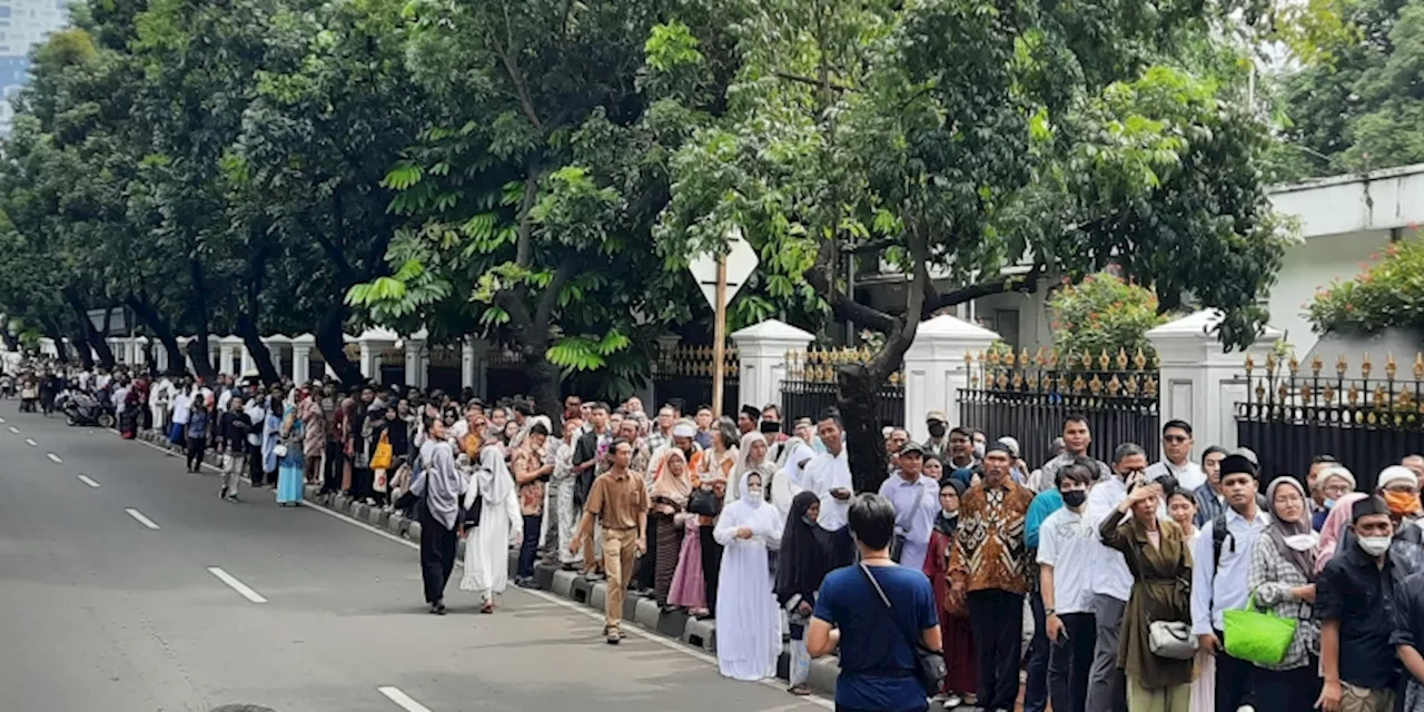 Deretan Menteri Jokowi Ikut Antre Salaman dengan Jokowi