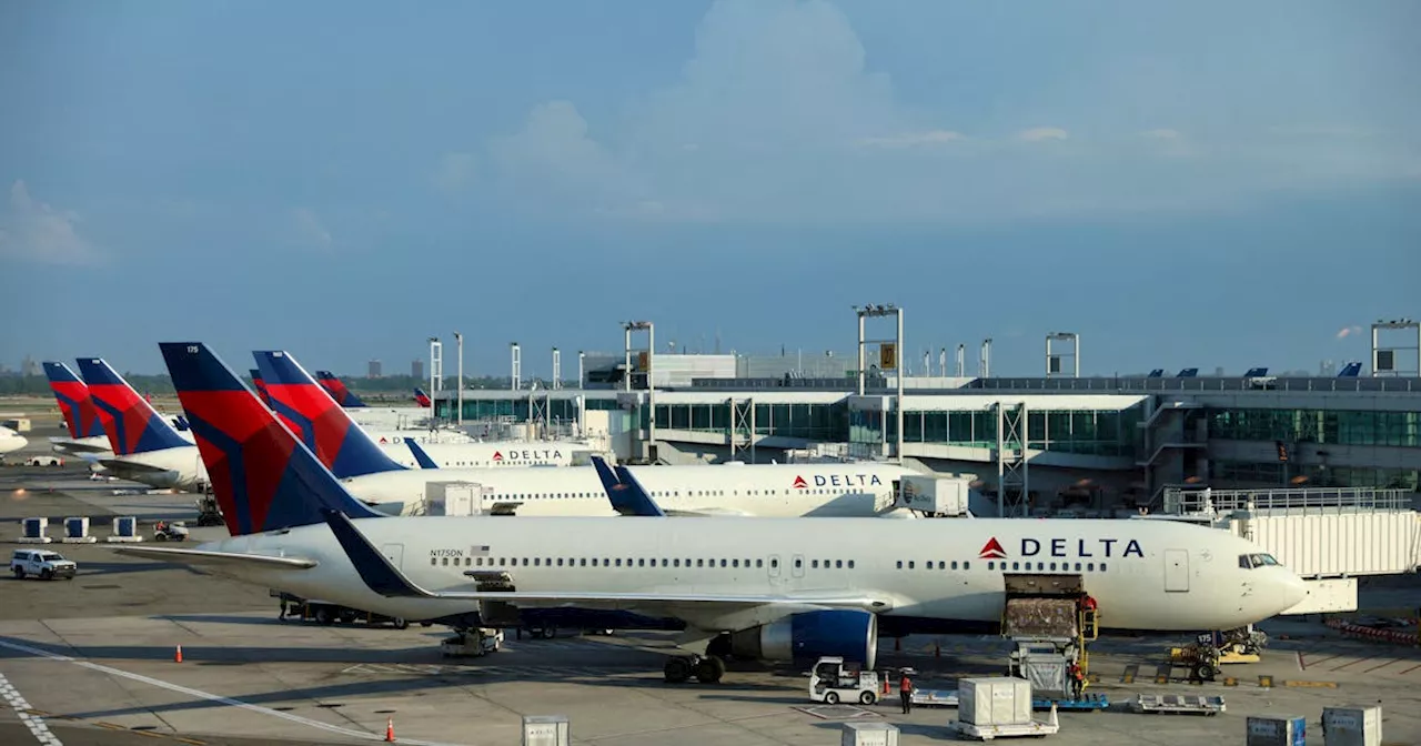 Delta offers bullish outlook on record travel demand