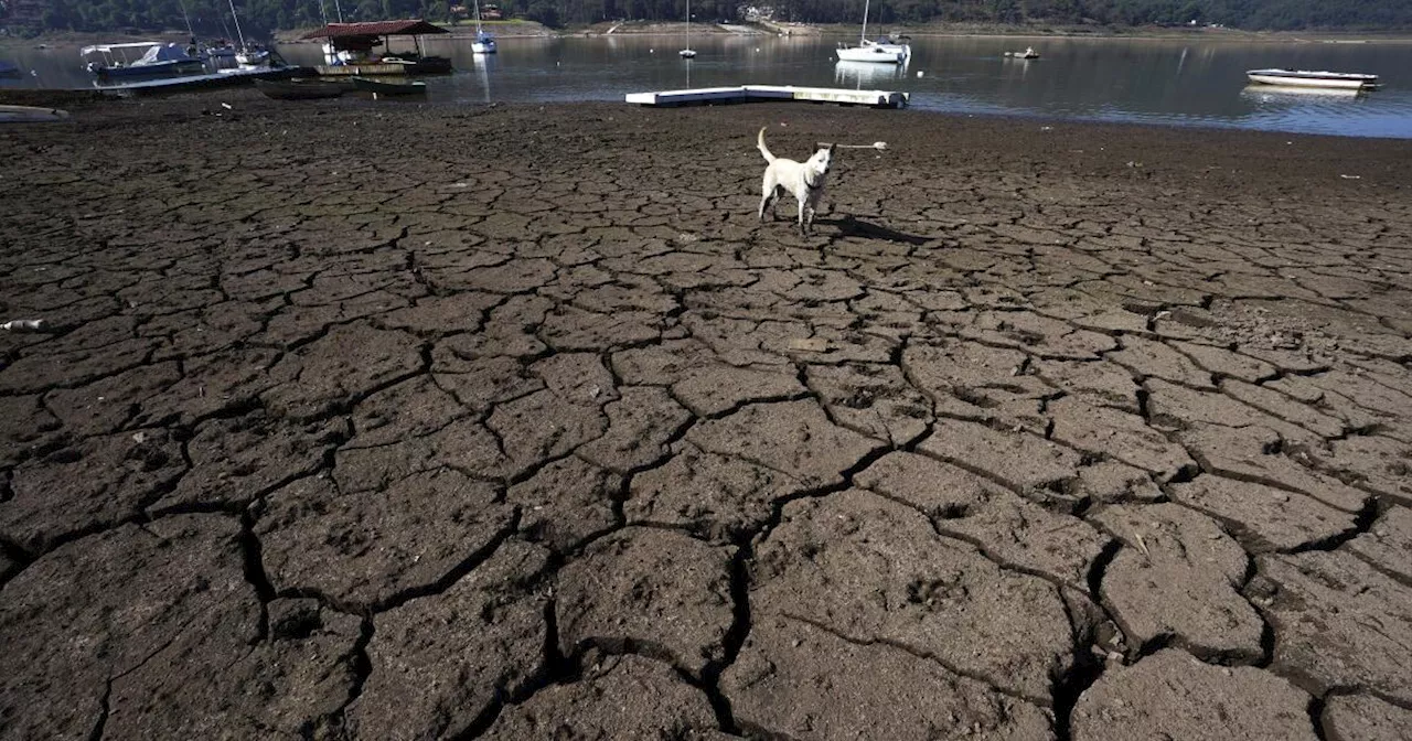 Mexican authorities stop water extraction from reservoir that's home to upscale lakeside community