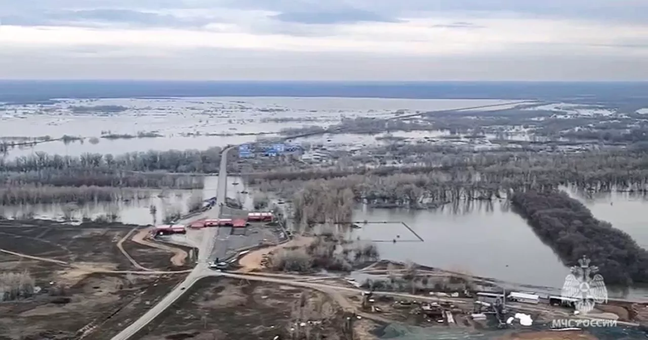 Russian Authorities Assist Flood-Displaced People in Ural Region