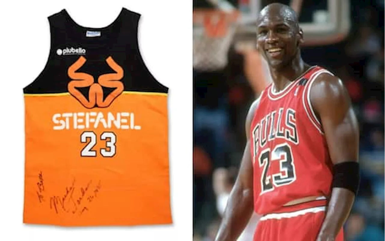 Maglia autografata di Michael Jordan messa all'asta da Sotheby's