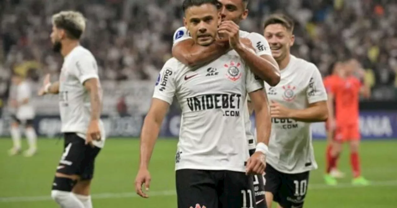 Corinthians goleia Nacional com show de Romero e vence a primeira na Sul-Americana