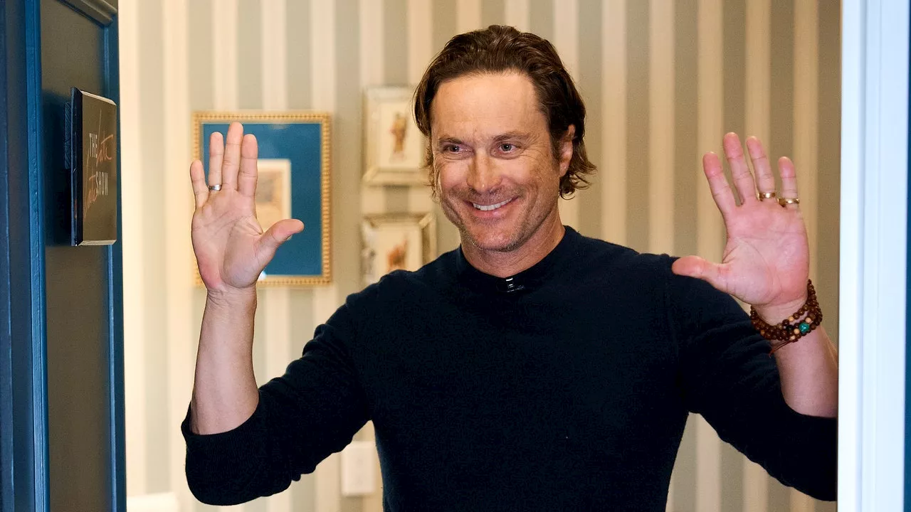 Oliver Hudson Admits That He Cheated On His Wife Before Getting Married But “Never Got Caught”