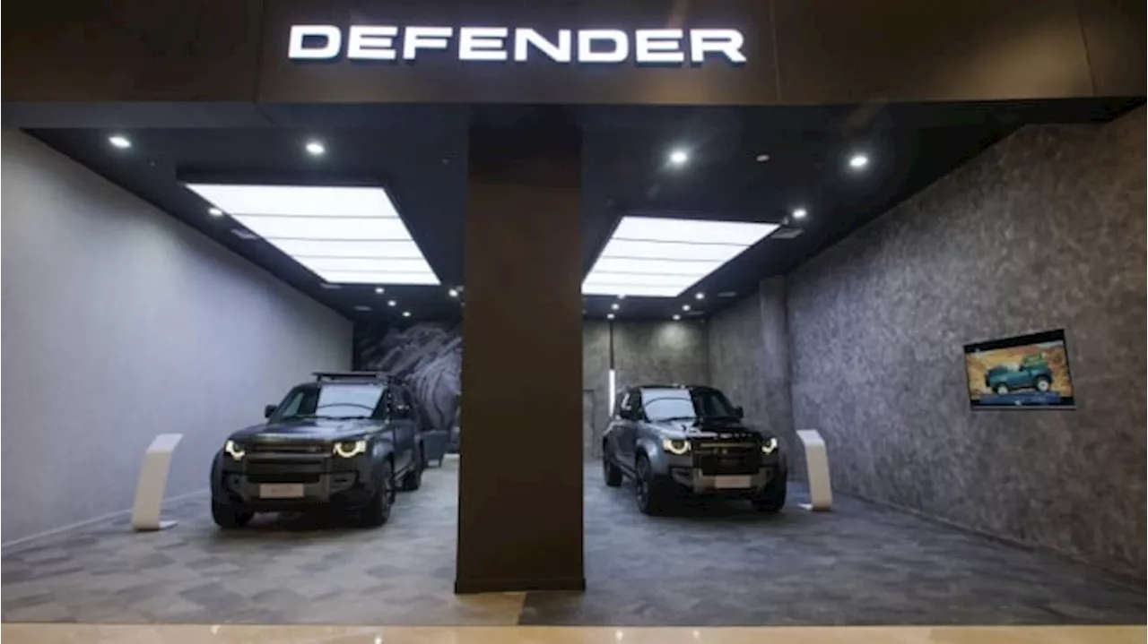 Land Rover Indonesia Hadirkan Defender Gallery di Senayan City