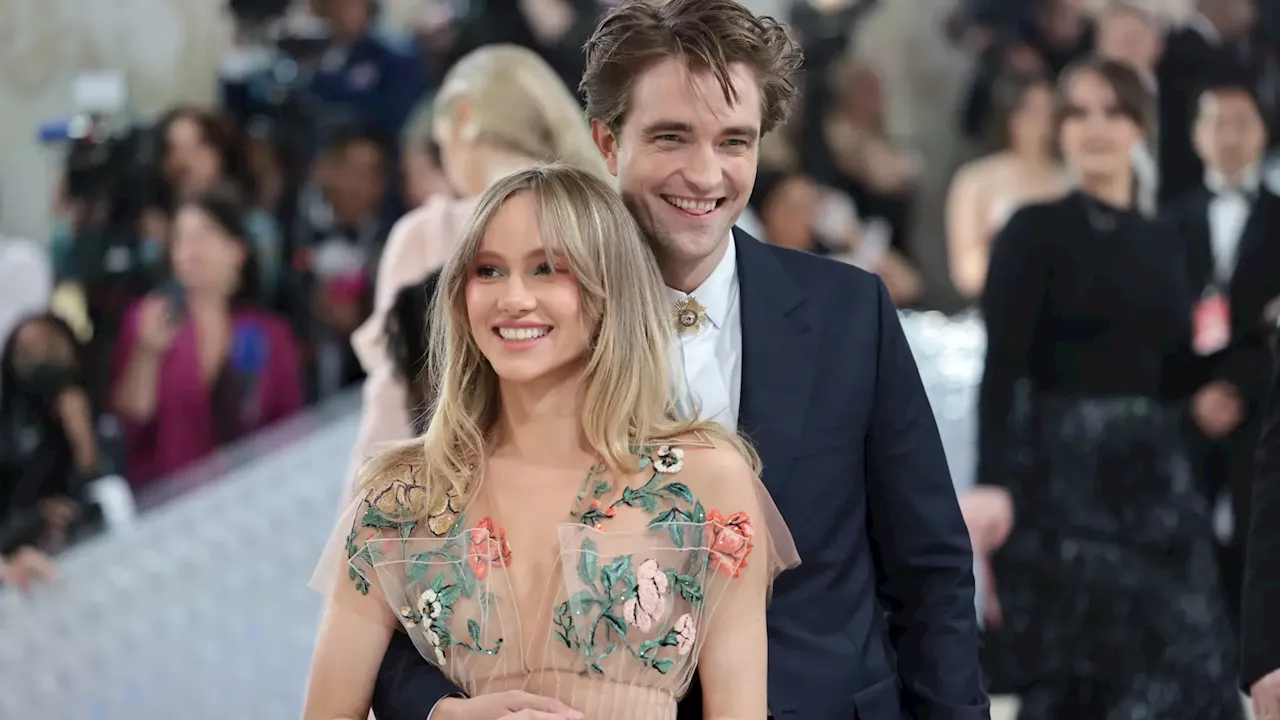 Suki Waterhouse muestra su cuerpo posparto tras dar a luz a su primer hijo con Robert Pattinson