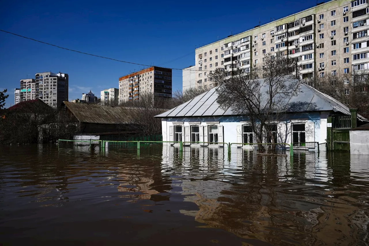 Уровень воды в реке Урал в Оренбурге приблизился к отметке 11 метров