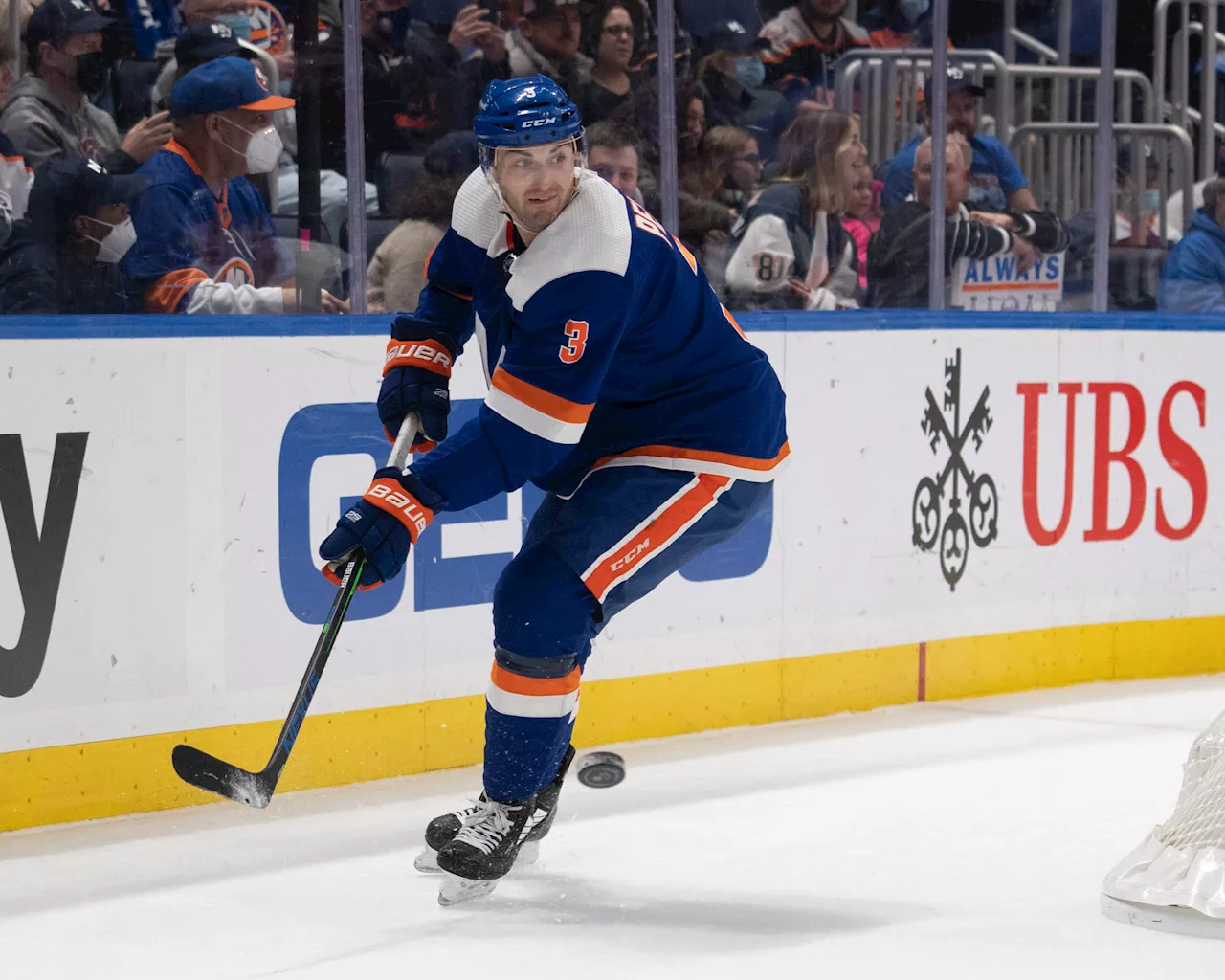 Islanders' Adam Pelech comments on collision with Rangers' Mika Zibanejad: 'Completely