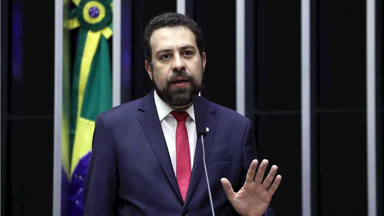 Justiça multa Boulos em R$ 53 mil por divulgação irregular de pesquisa