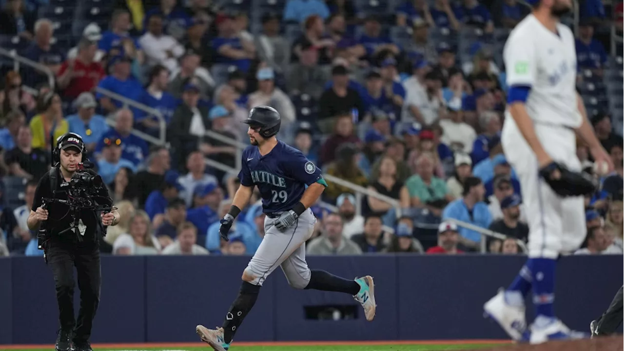 Seattle Mariners' Cal Raleigh Hits Game-Winning Home Run Against Toronto Blue Jays