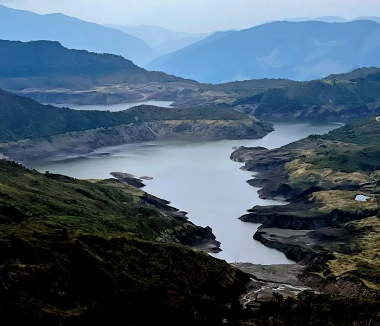 Racionamiento de agua en Bogotá debido a la sequía