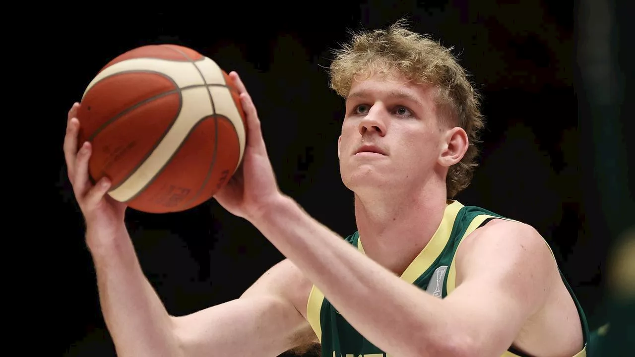 Surprise names as 19yo bolter, ‘upcoming Bogut’ and NBL heroes in Boomers’ Paris squad