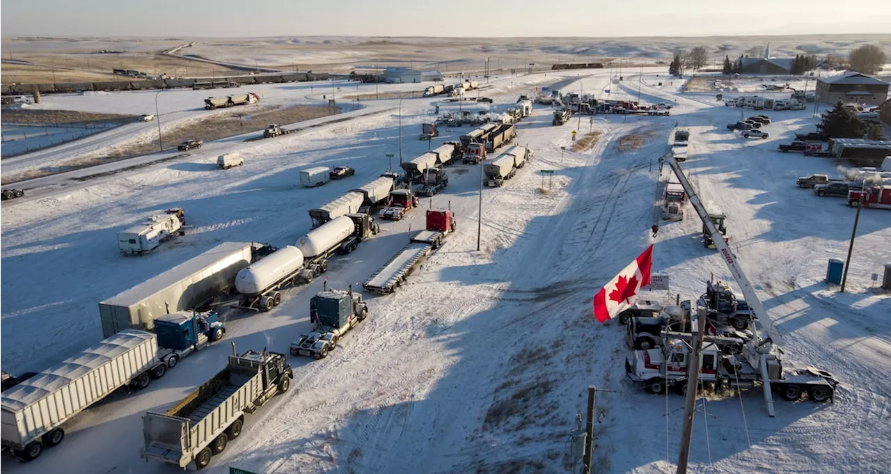 Mischief trial hears Mounties tried to convince Alberta border protesters to quit