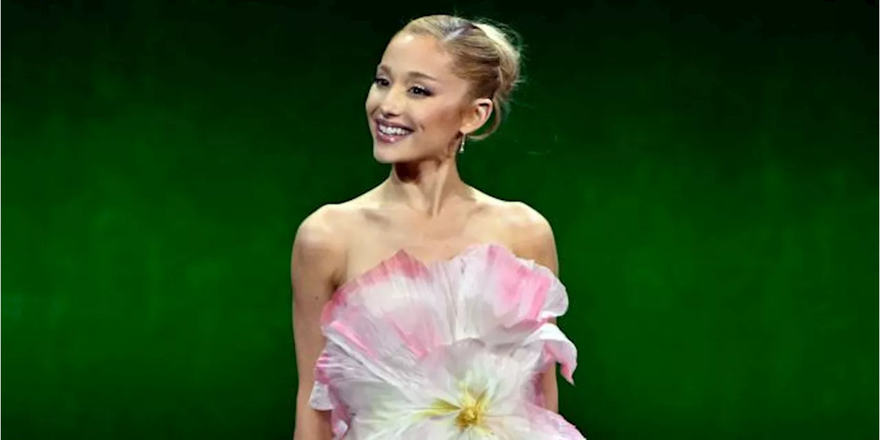 Ariana Grande Is a Flower in Bloom in a Super-Realistic Oscar de la Renta Gown