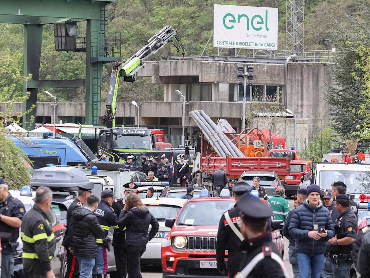 Il fumo, la maglietta, i polmoni: così Nicholas si è salvato dall'incidente di Suviana