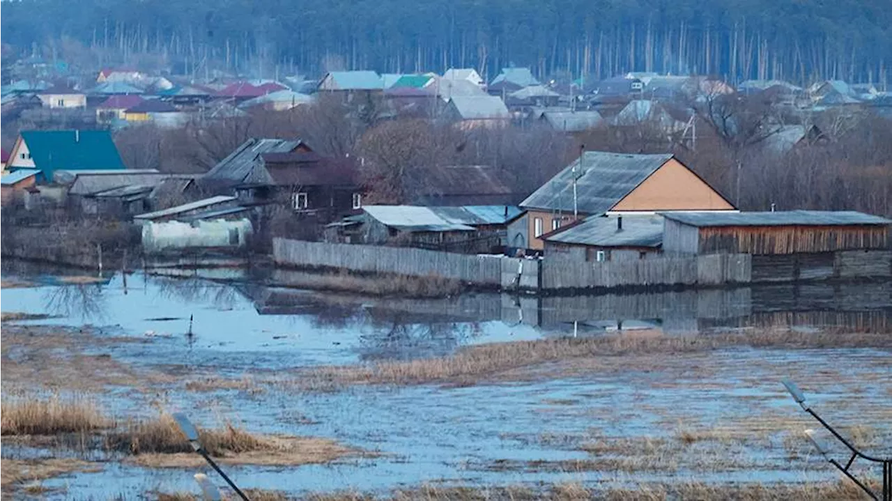 В Курганской области затопленными остаются 178 жилых домов