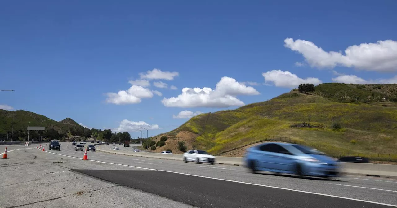 Construction of wildlife crossing in Agoura Hills to partially close 101 Freeway