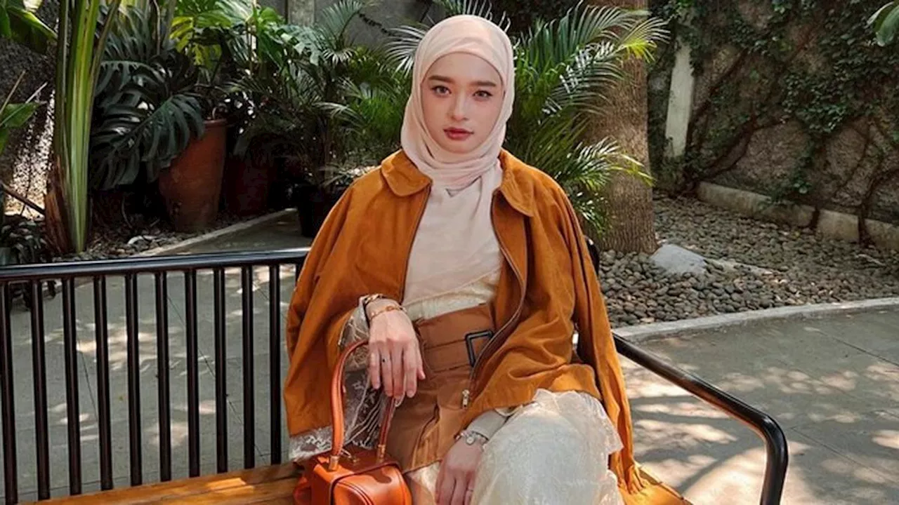 7 Gaya OOTD Berhijab Ala Inara Rusli Ini Bisa Jadi Inspirasi Outfit Lebaran