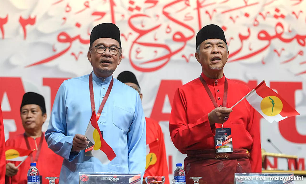 Is there a difference between PKR and the far-right?