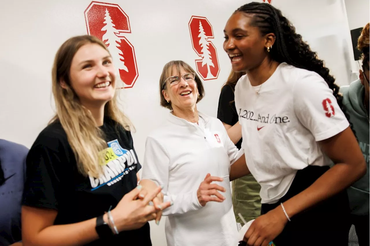 Photos: Stanford women’s basketball coach Tara VanDerveer’s greatest moments through the years