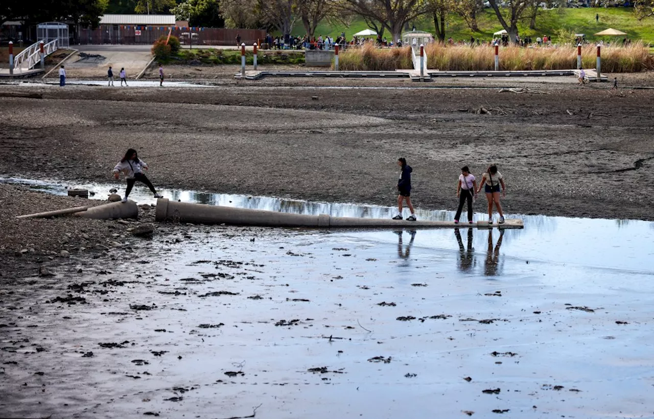 Valley Water drains Vasona Lake for routine maintenance