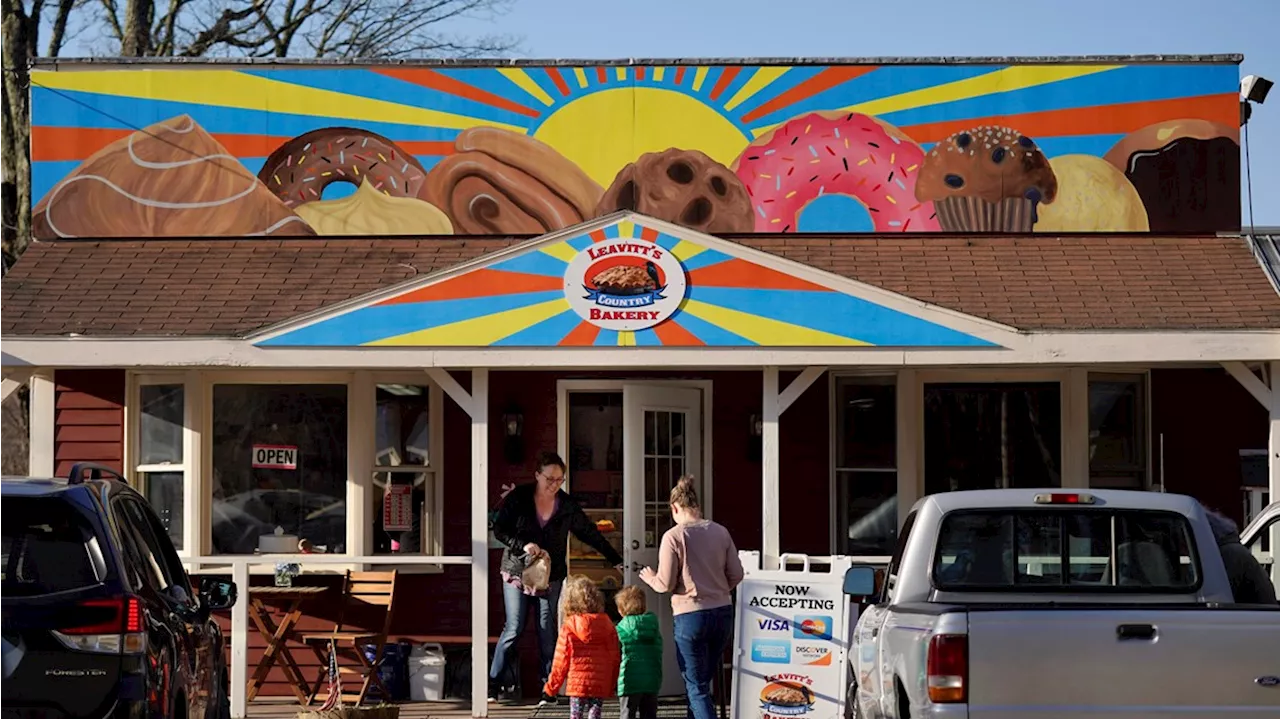 Bakery, New Hampshire town in free speech suit over doughnut mural