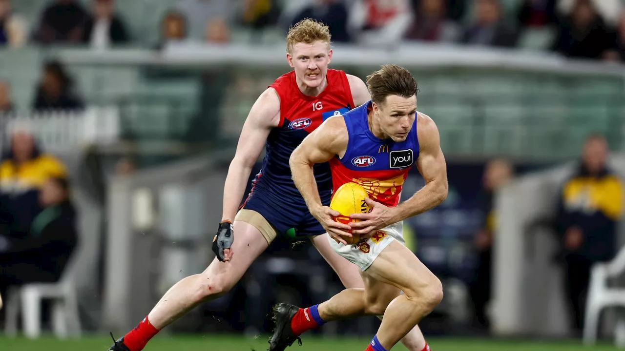 Knives out for struggling Demon midfielder