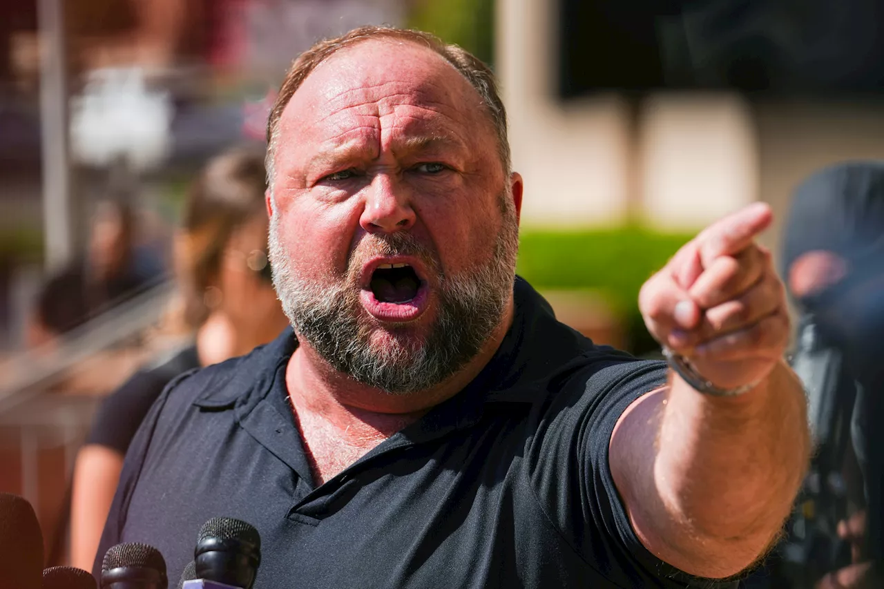 Alex Jones to Sue CIA and FBI over Alleged Targeting