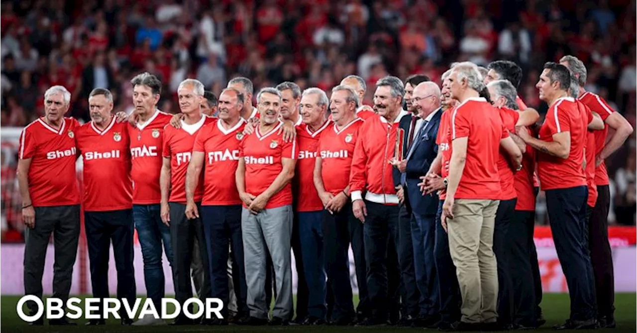 Sven-Göran Eriksson homenageado no Estádio da Luz