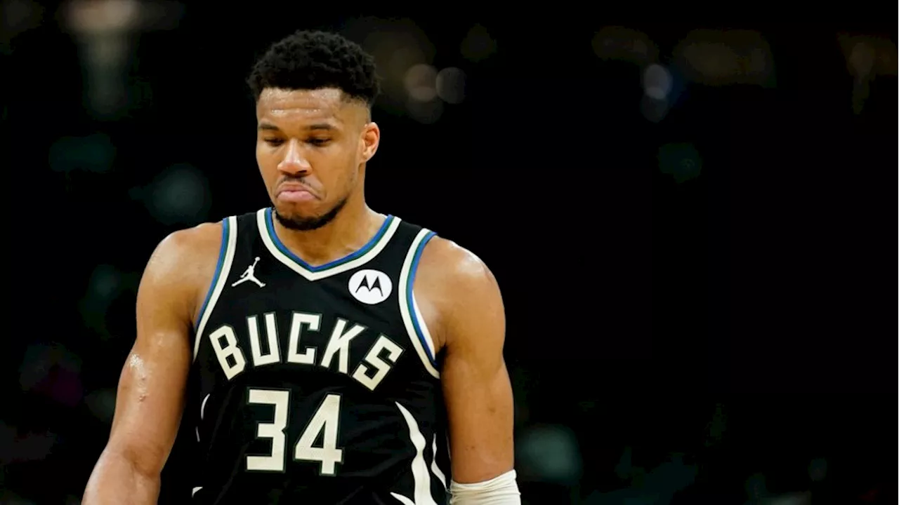 Giannis Antetokounmpo se perderá los tres juegos restantes de temporada regular por lesión