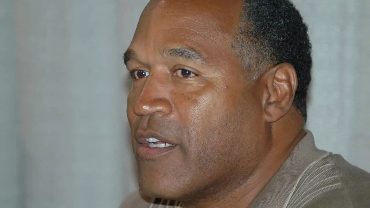 OJ Simpson, American football player acquitted of murder in 'trial of the century', dies at 76