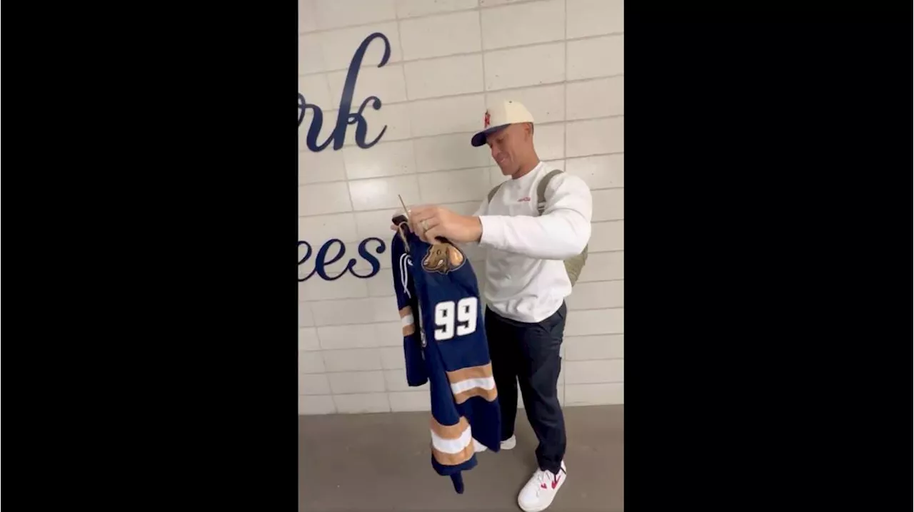 Yankees’ Aaron Judge, Anthony Rizzo Gifted Incredibly Cute Hockey Jerseys In Honor of Their Wiener Dogs