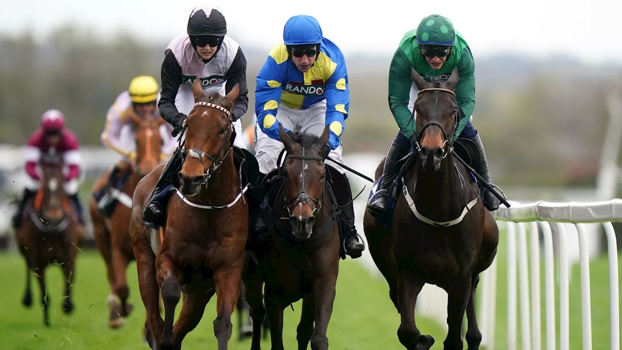 Aintree Hurdle: Impaire Et Passe survives stewards' enquiry to deny Langer Dan and Bob Olinger