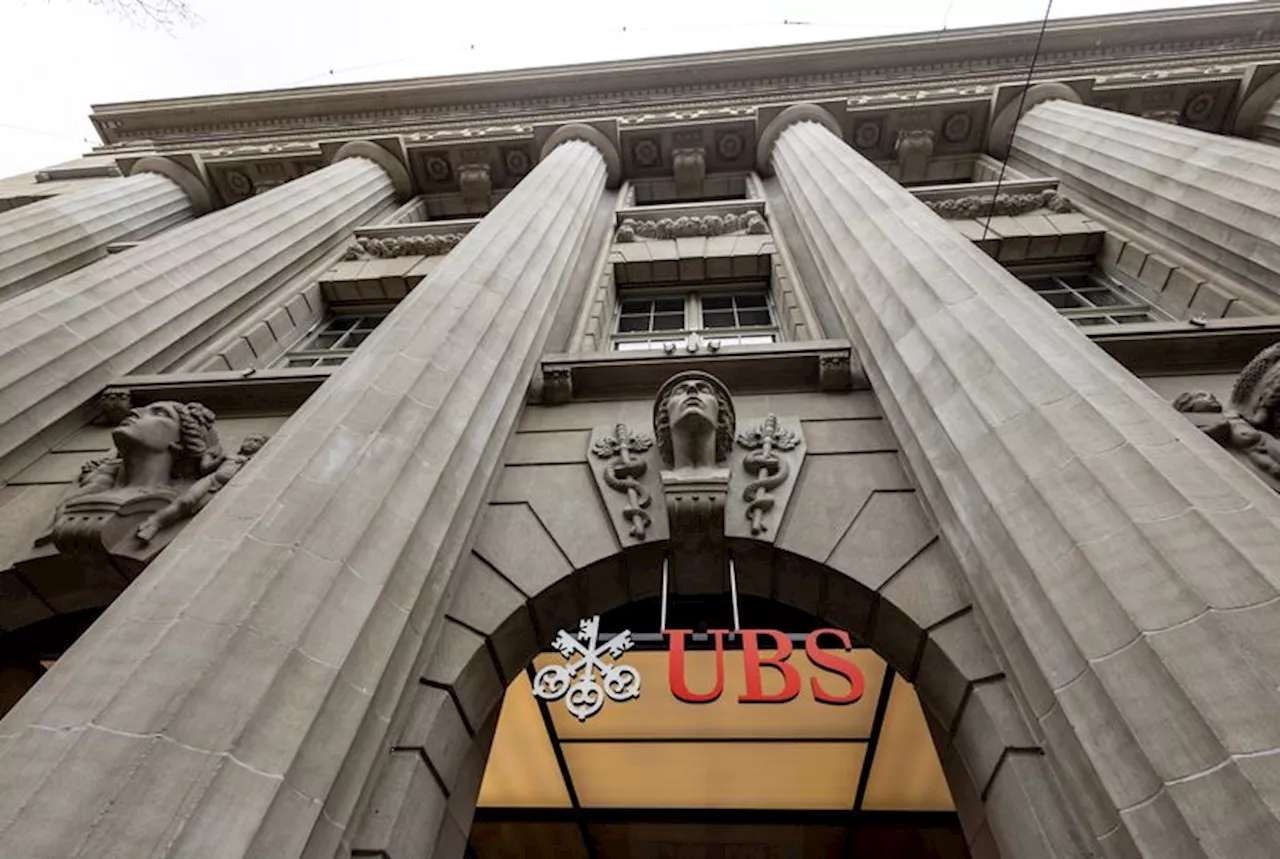 Analysis-Swiss banking plan leaves 'relieved' UBS out of immediate firing line