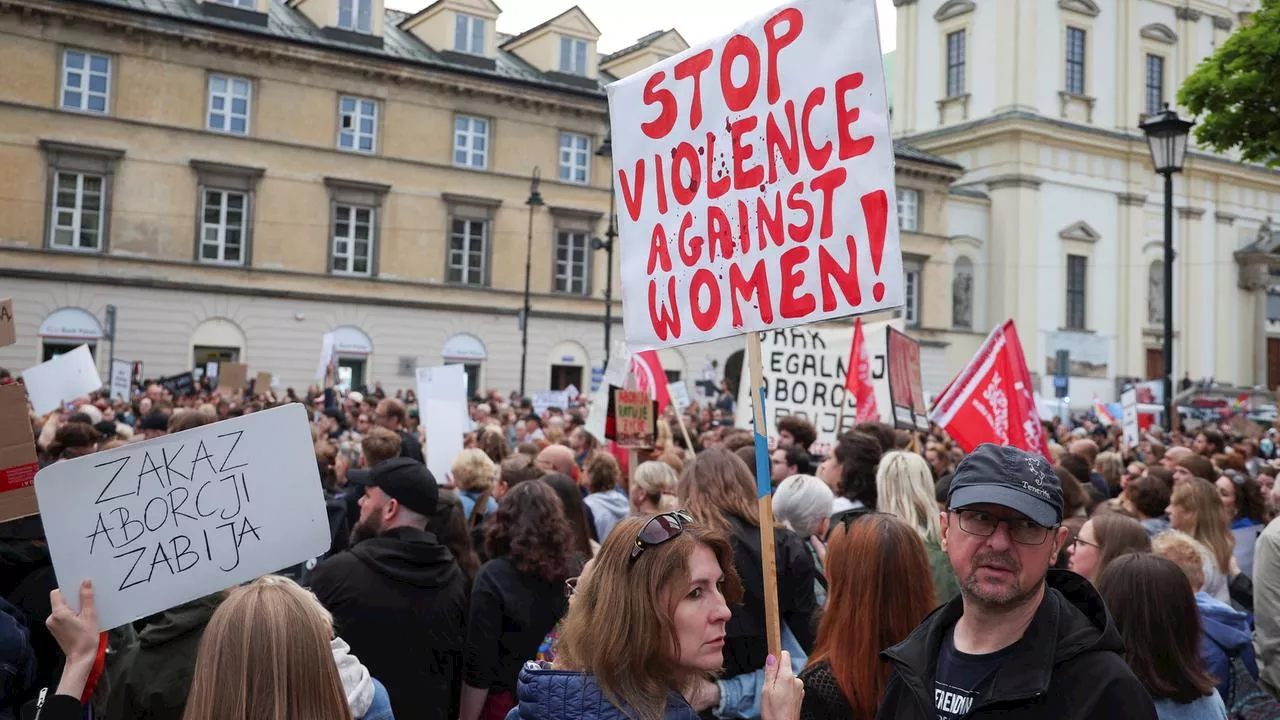 Parlament diskutiert: Lockert Polen das Abtreibungsrecht?