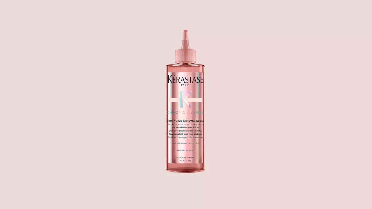 Get Salon-Fresh Hair with This In-Shower Gloss