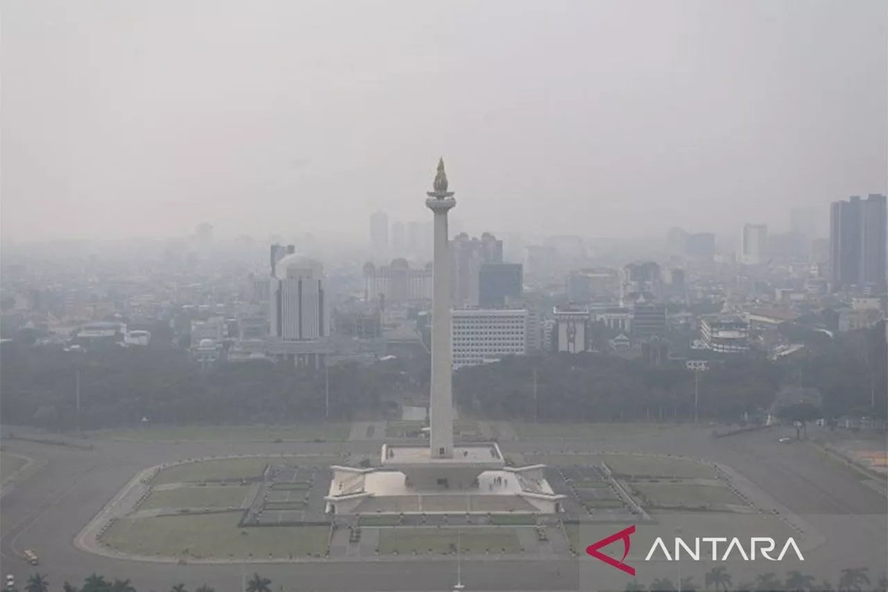 Udara Jakarta Masuk Kategori Tidak Sehat, Warga Disarankan Mengurangi Aktivitas di Luar Ruangan