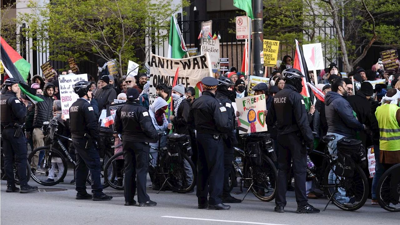 Pro-Palestinian protesters ramp up pressure on Chicago ahead of DNC