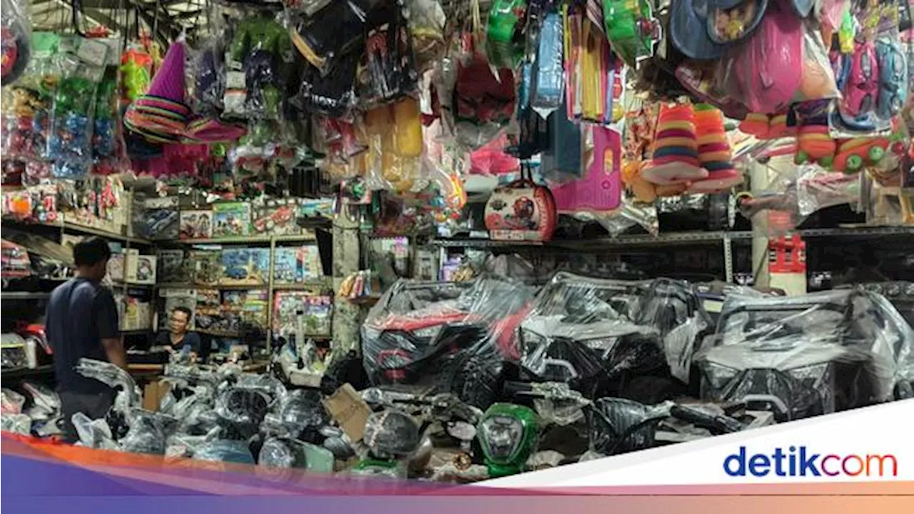 Kondisi Terkini Pasar Gembrong di Tengah Gempuran Toko Mainan Online