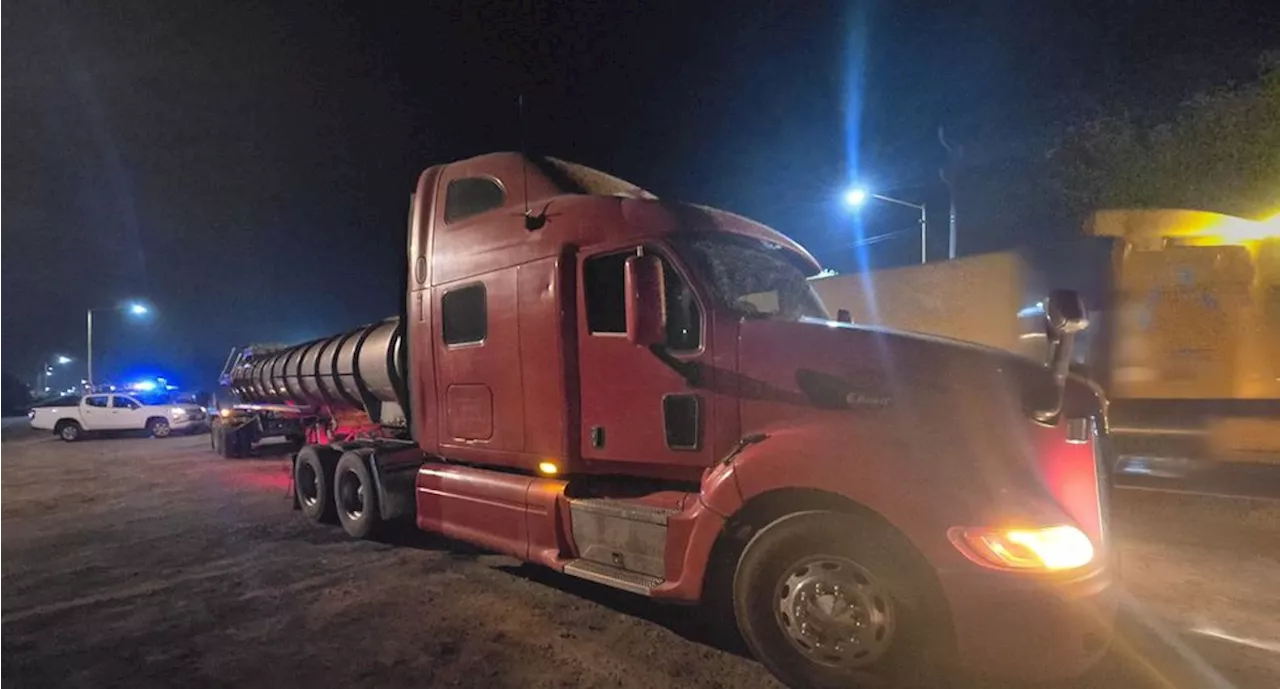 Aseguran pipa con 20 mil litros de hidrocarburo y detienen a conductor en Nuevo León