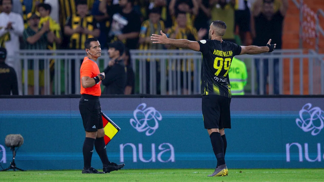 Abderrazak Hamdallah von Al-Ittihad mit Peitsche von Fan nach verlorenem Super-Cup-Finale attackiert