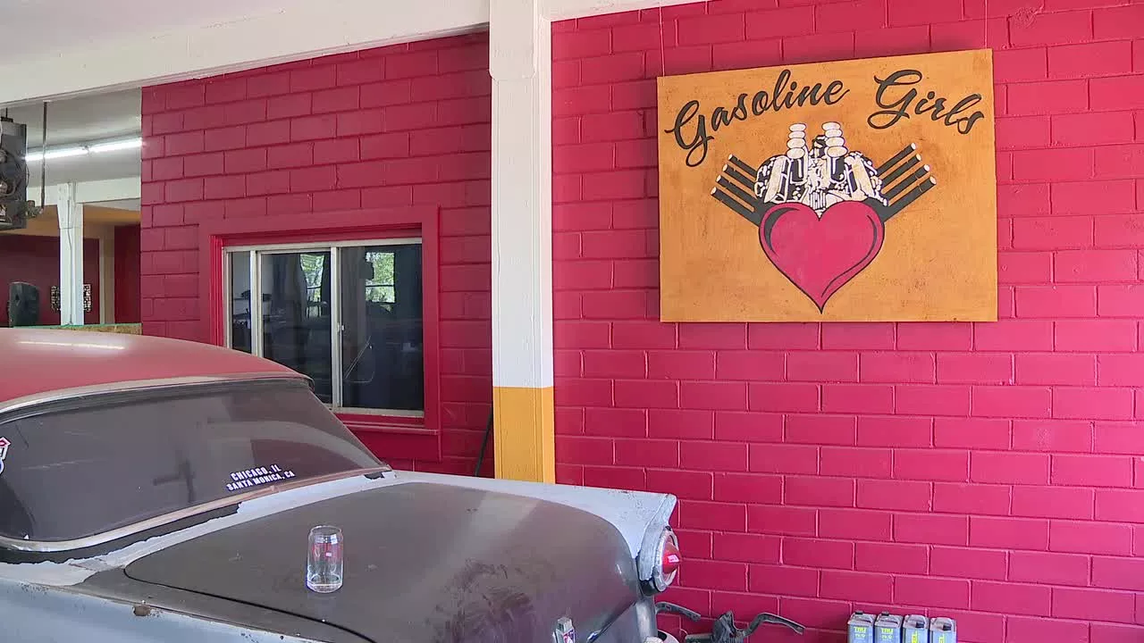 North Texas Woman Opens Auto Shop to Teach Girls About Cars