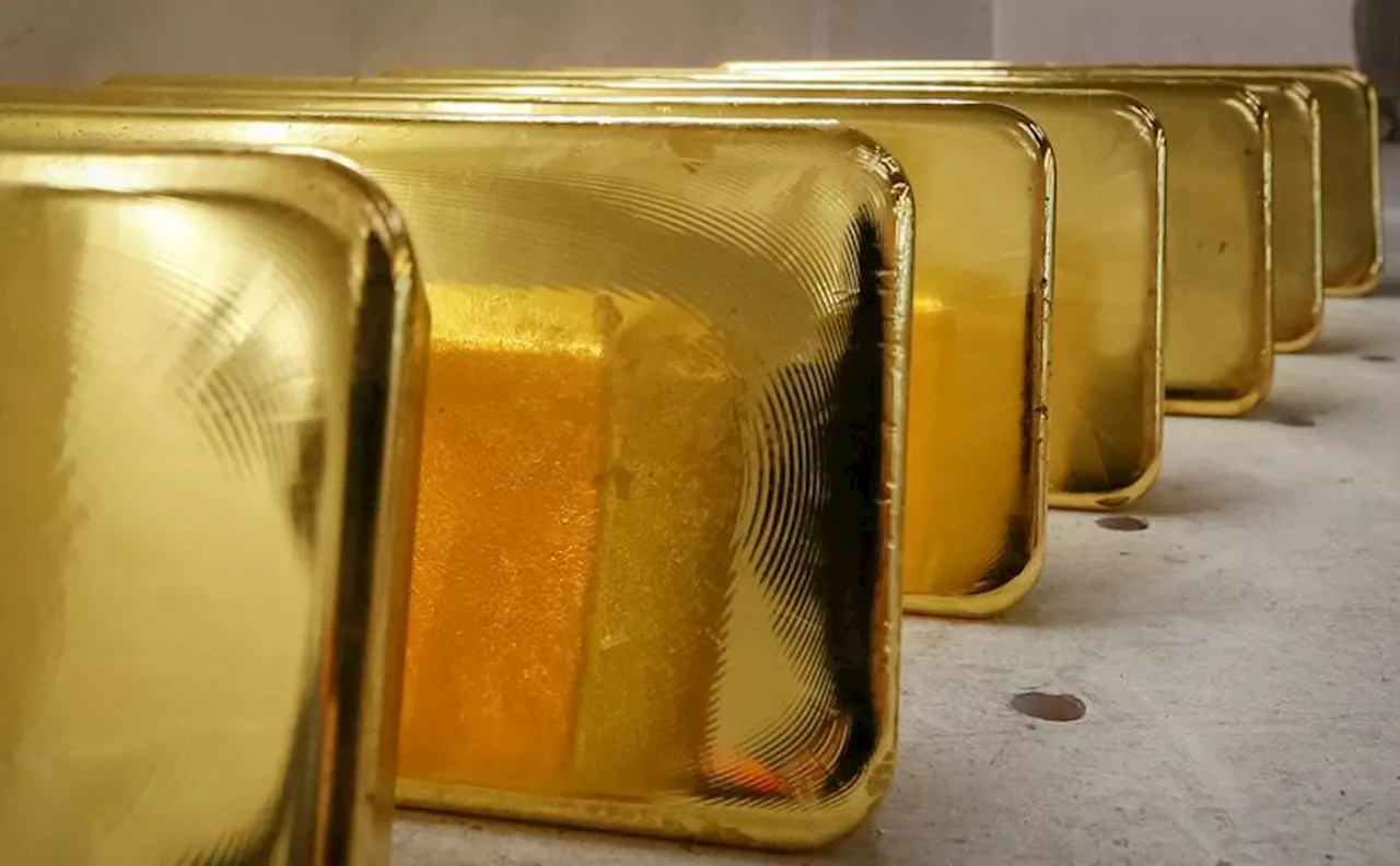 Gold Prices Surge, Defying Predictions