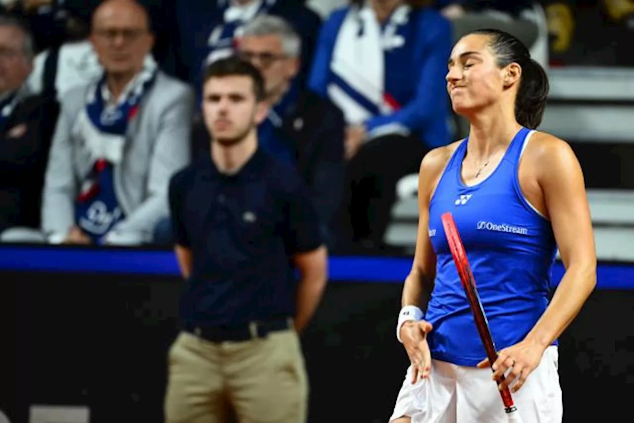 Caroline Garcia renversée par Emma Raducanu, la Grande-Bretagne revient à 1-1 contre la France