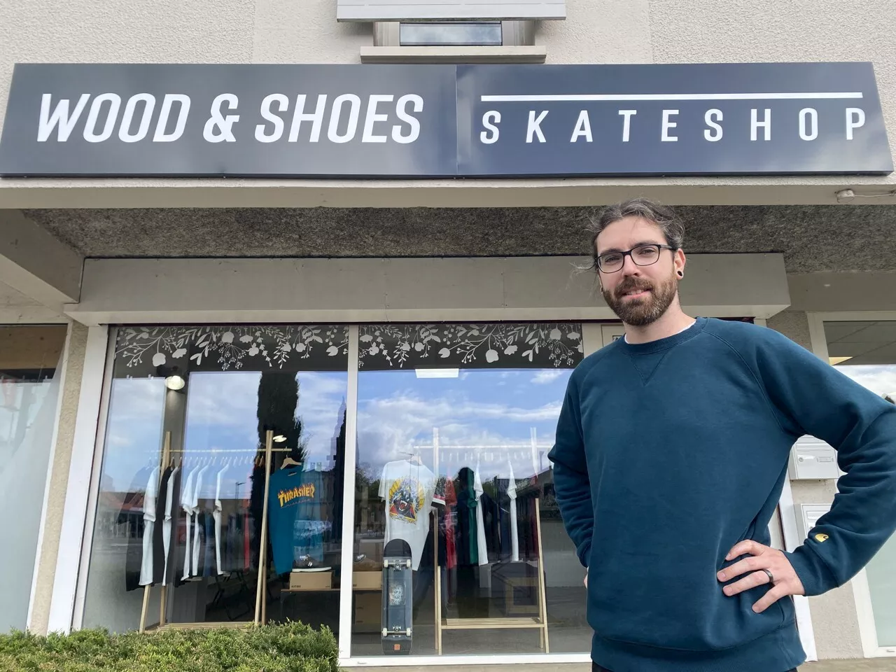 Pierre Goumarre, chef de chœurs et skateur, ouvre un skate-shop près de Langon