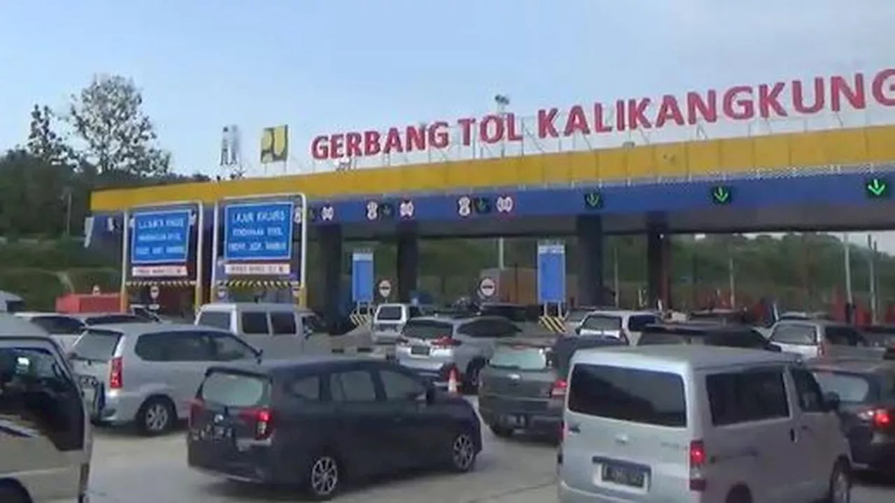 Polisi Berlakukan Satu Arah Tol Kalikangkung-Cikampek Hari Ini, Mulai Pukul 14.00 Wib