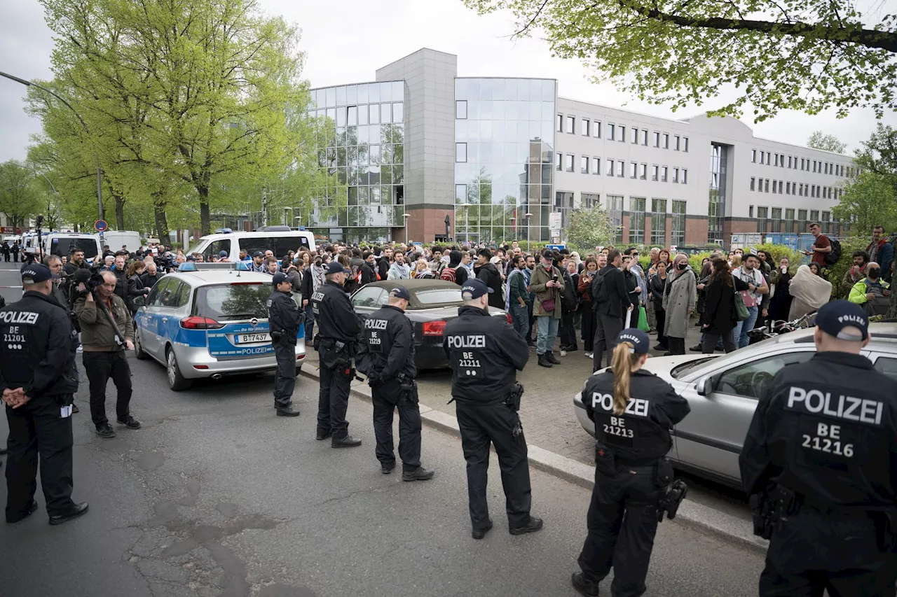 „Palästina-Kongress“ endet: Berliner Polizei noch im Einsatz