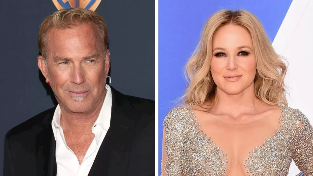 Singer spills on romance with Kevin Costner