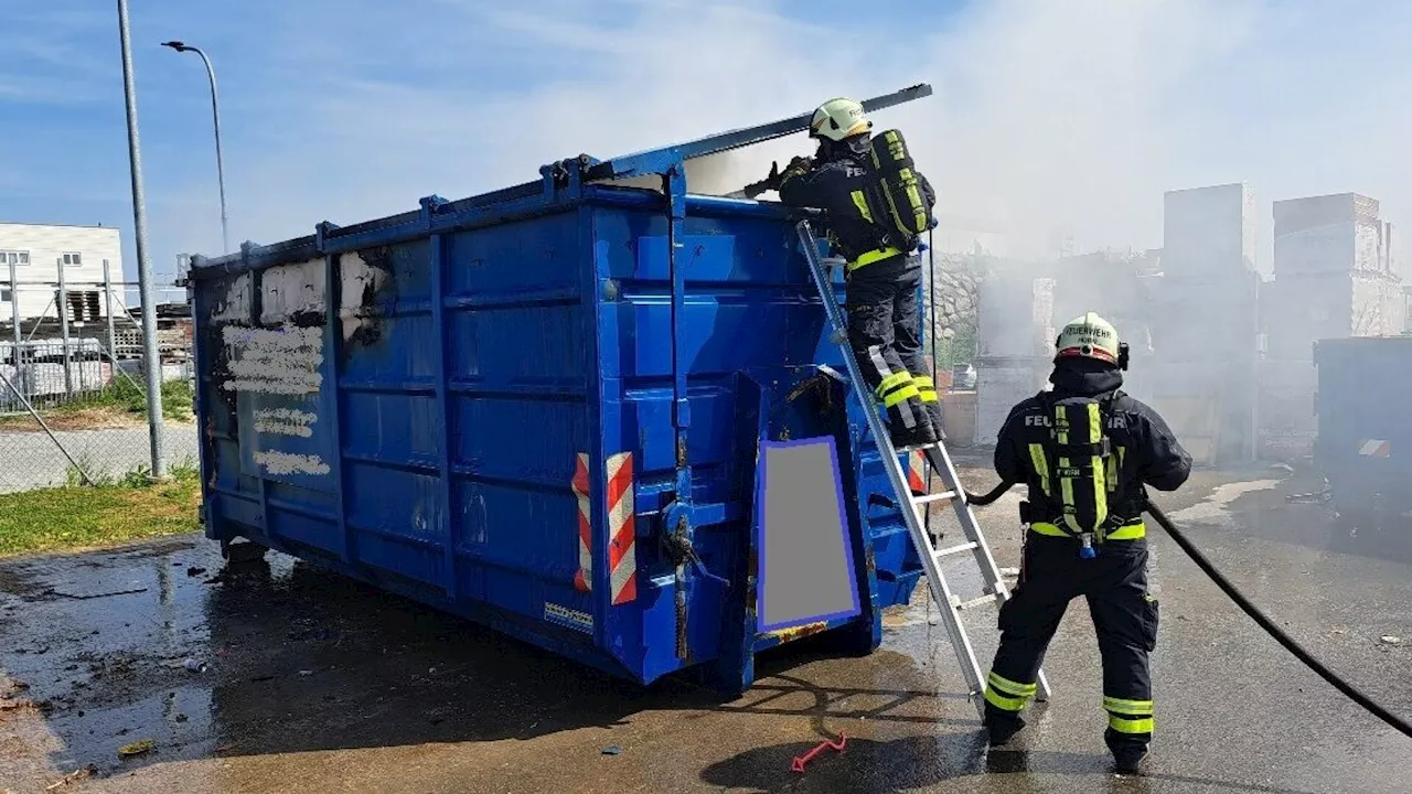 Horn: Container auf Firmengelände stand in Brand